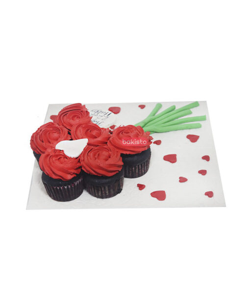 Red Heart Valentines Day Cup Cake - Image 3