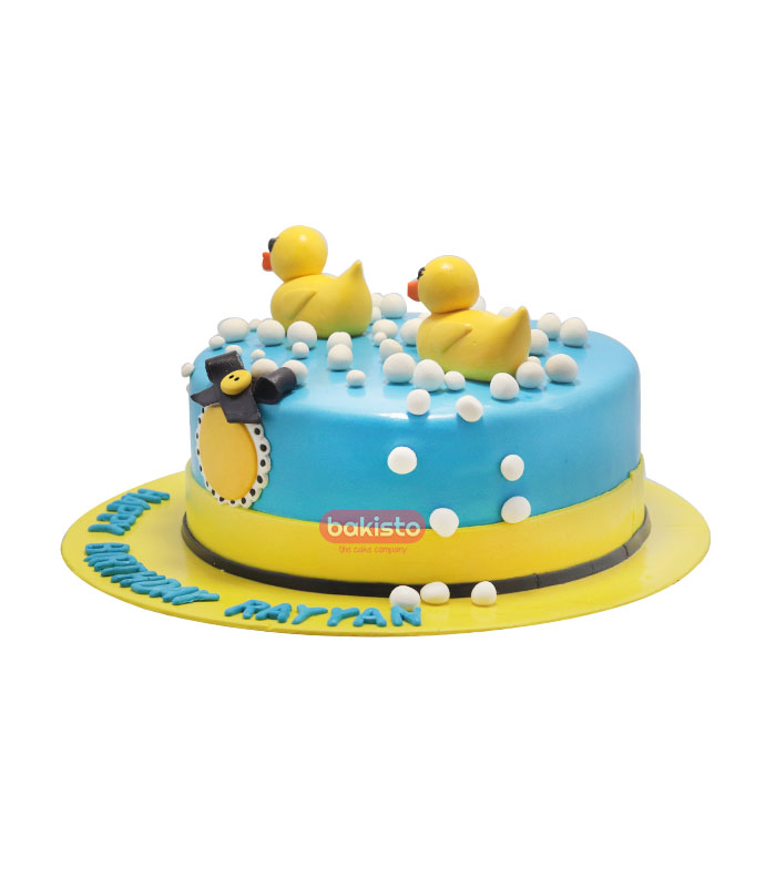 Rubber Duck In A Tub Round Cake