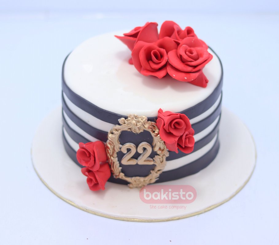 Customized Flower Theme Birthday Cake By Bakisto The Cake Company 8369